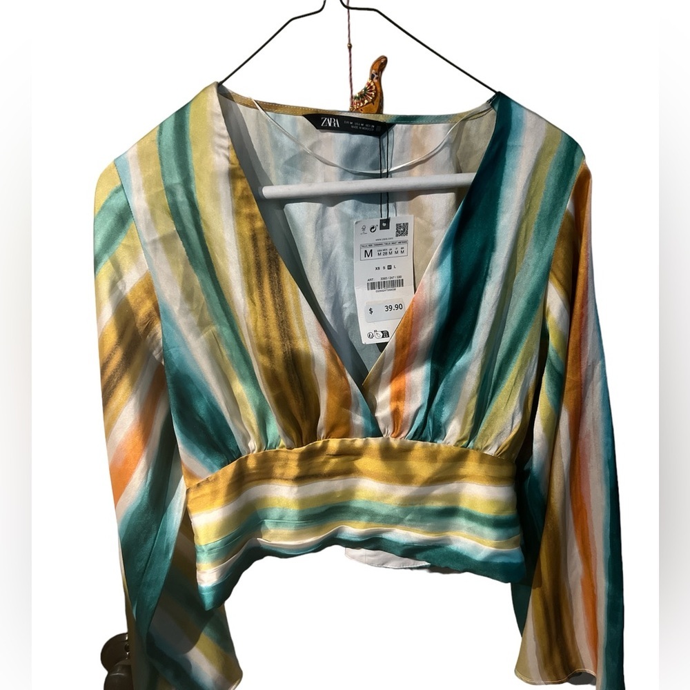 Zara BNWT rainbow colored crop top v plunge, Sz M